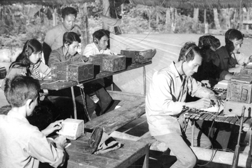 Old radio communication 1945